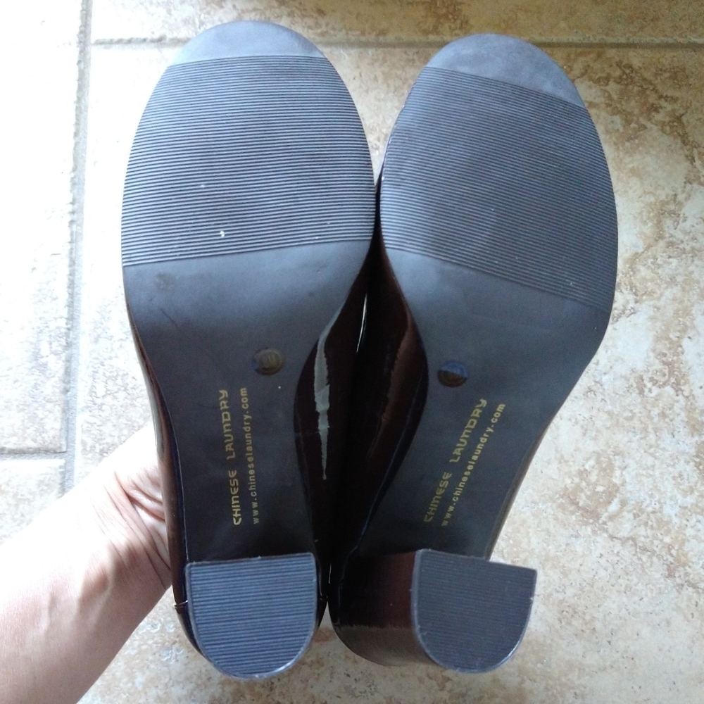 CHINESE LAUNDRY degree dark academia heels 8 - Picture 5 of 7